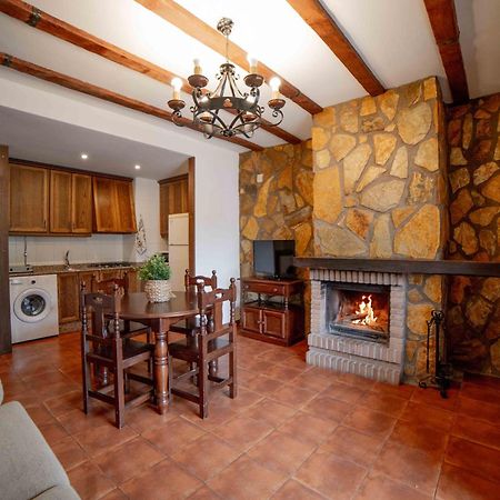 Apartamentos Los Olivos Алькала-дель-Хукар Екстер'єр фото