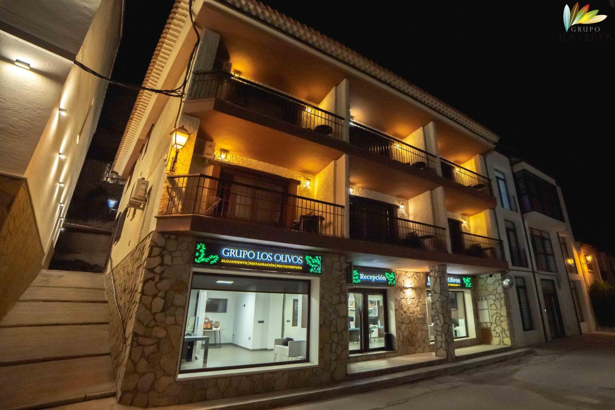 Apartamentos Los Olivos Алькала-дель-Хукар Екстер'єр фото